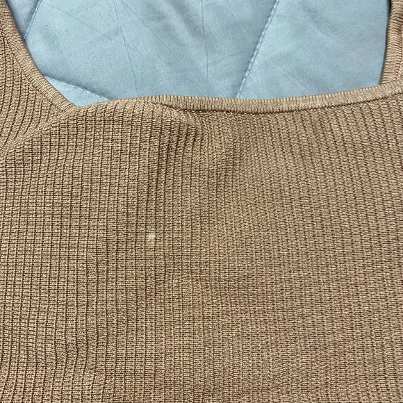 Babaton Cropped Knit Top - Picture 3 of 5